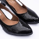 Pantofi Negri Decupati cu Toc Subtire Vagam 1932 - imagine 3