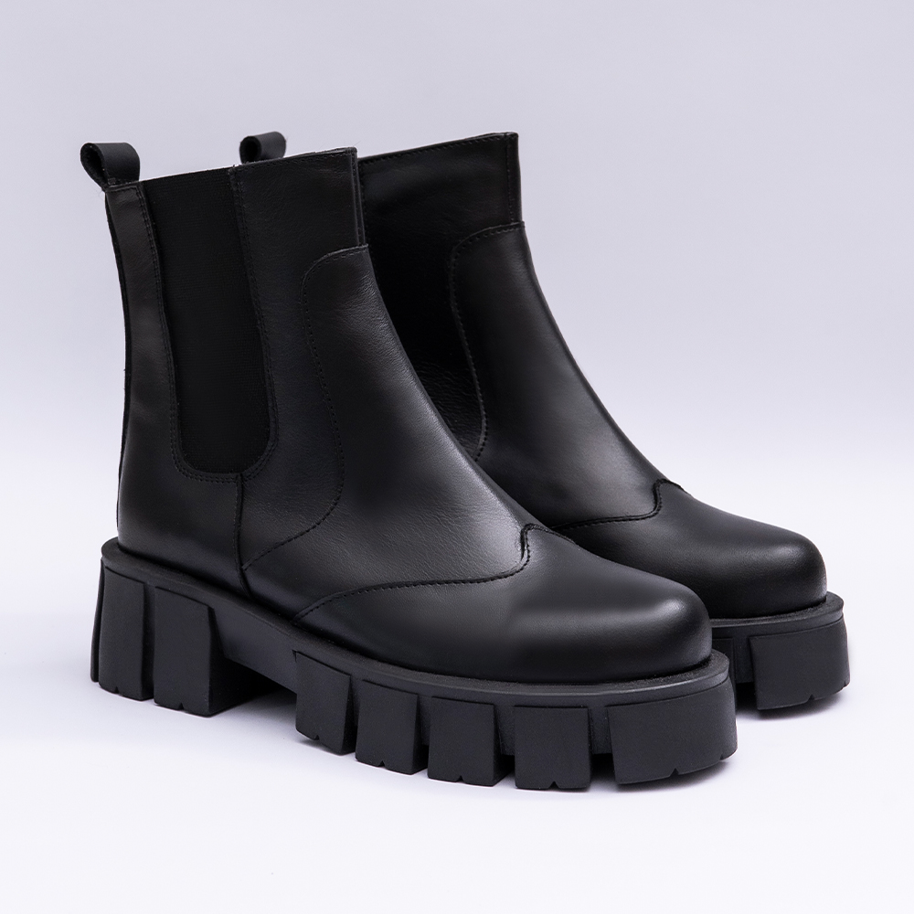 26Ghete Negre cu Talpa Inalta Vagam 2233 Ghete Negre cu Talpa Inalta Vagam 2233 - imagine 1